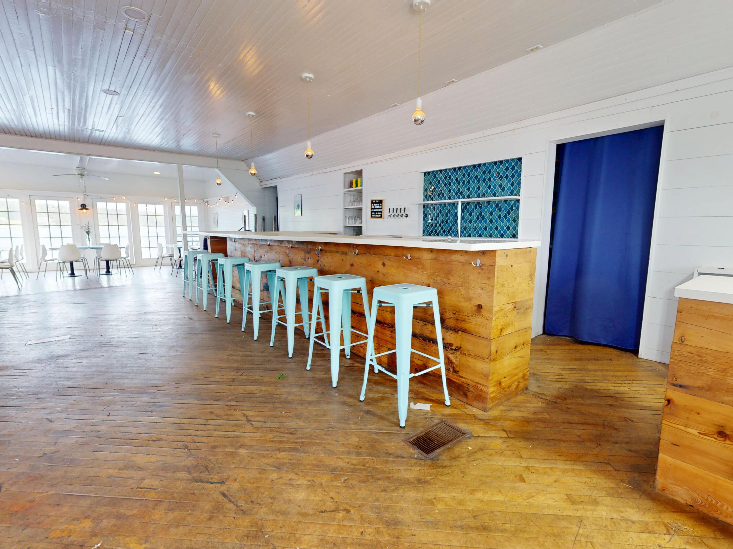 26 W Main Street Vinalhaven ME 04863