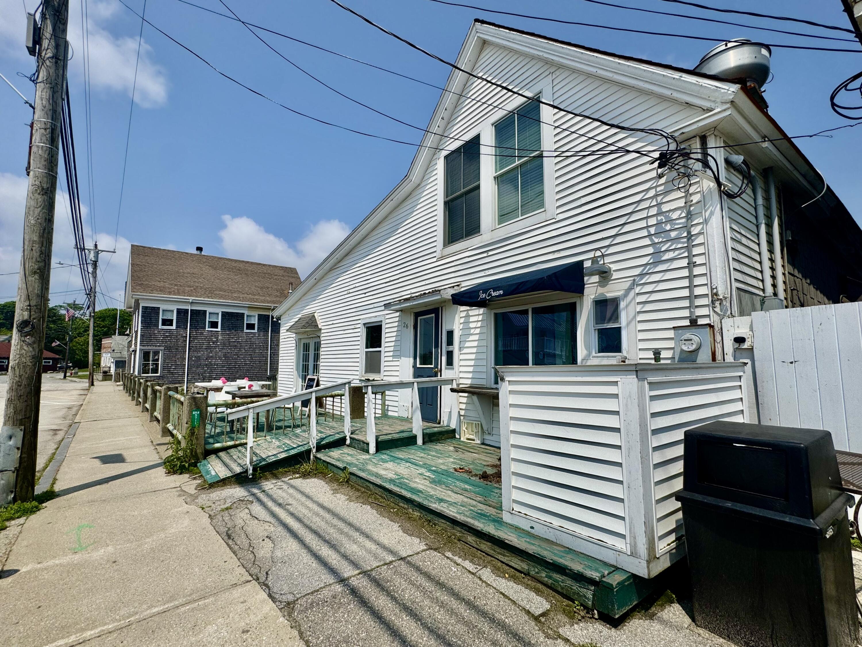 26 W Main Street Vinalhaven ME 04863