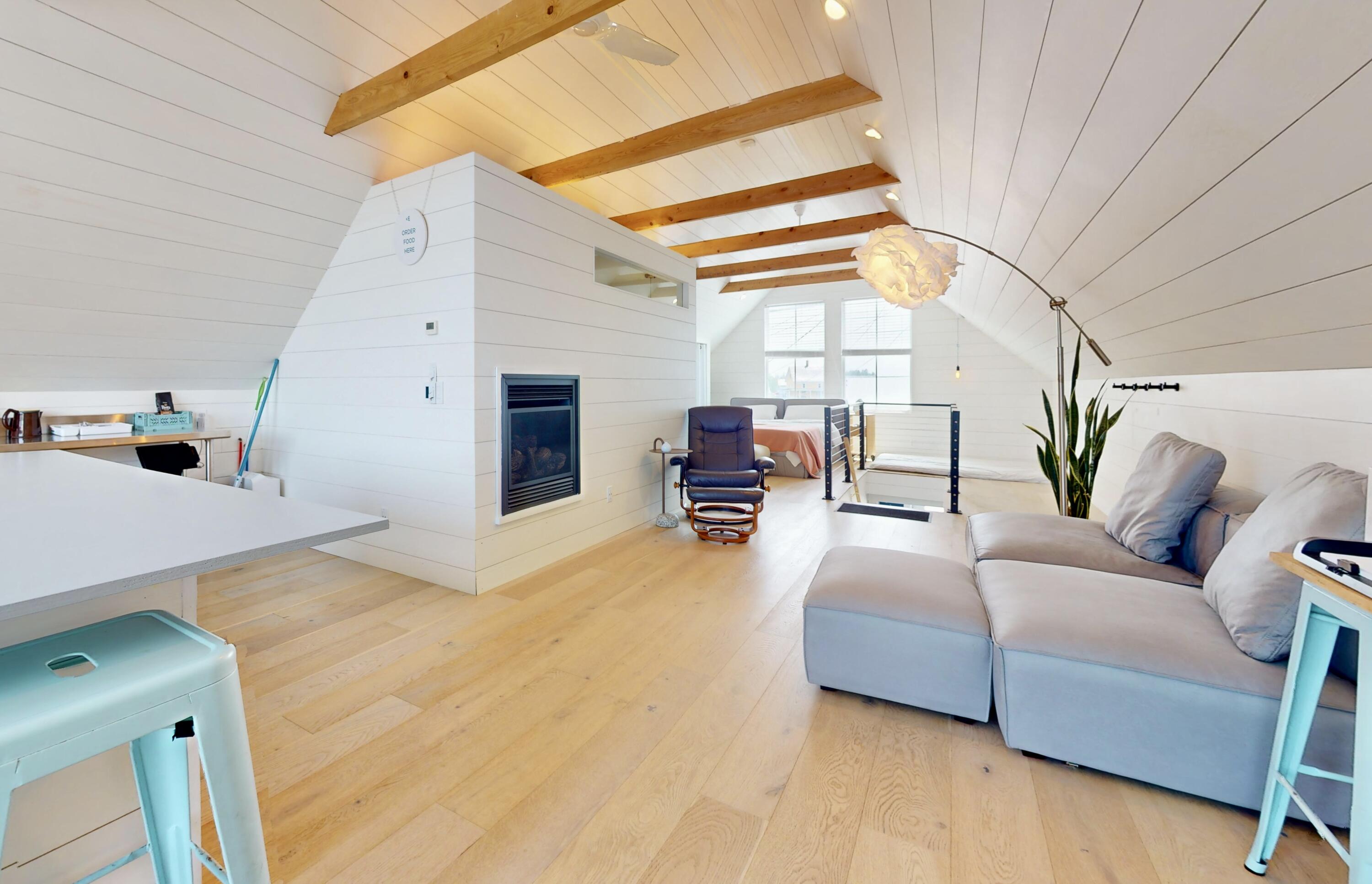 26 W Main Street Vinalhaven ME 04863