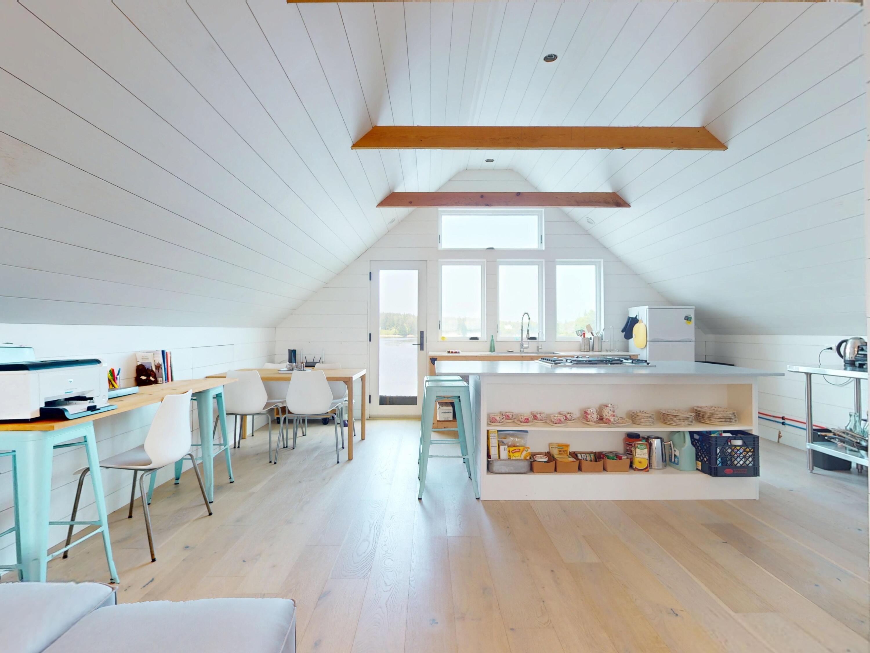 26 W Main Street Vinalhaven ME 04863