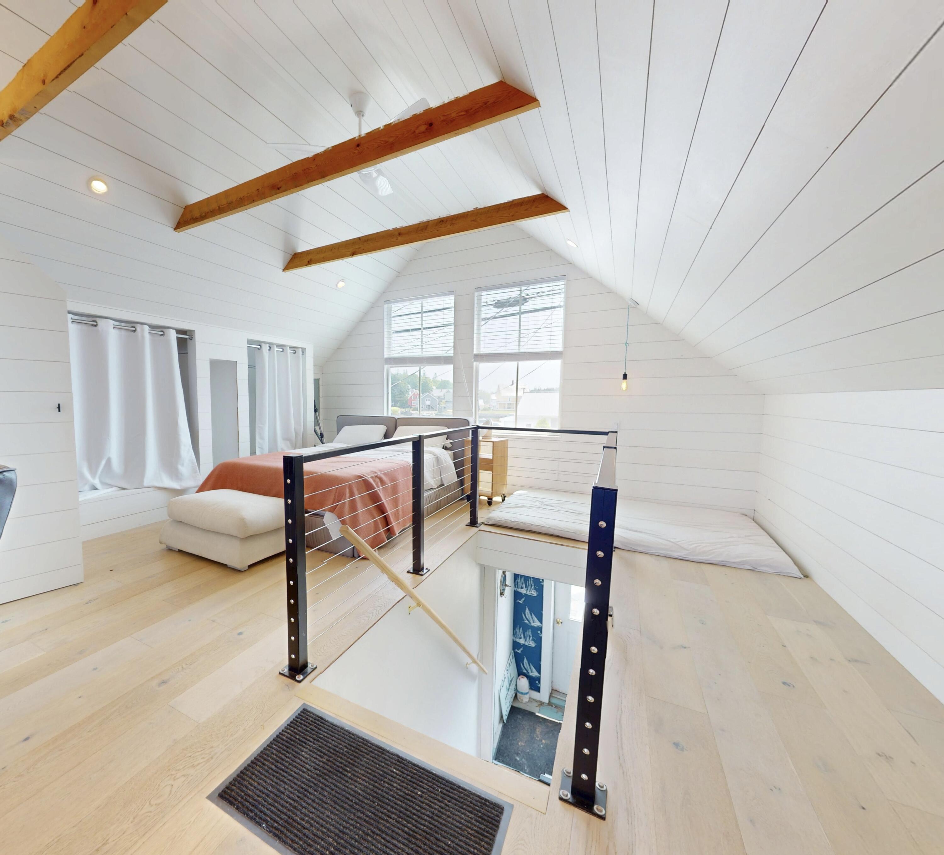 26 W Main Street Vinalhaven ME 04863