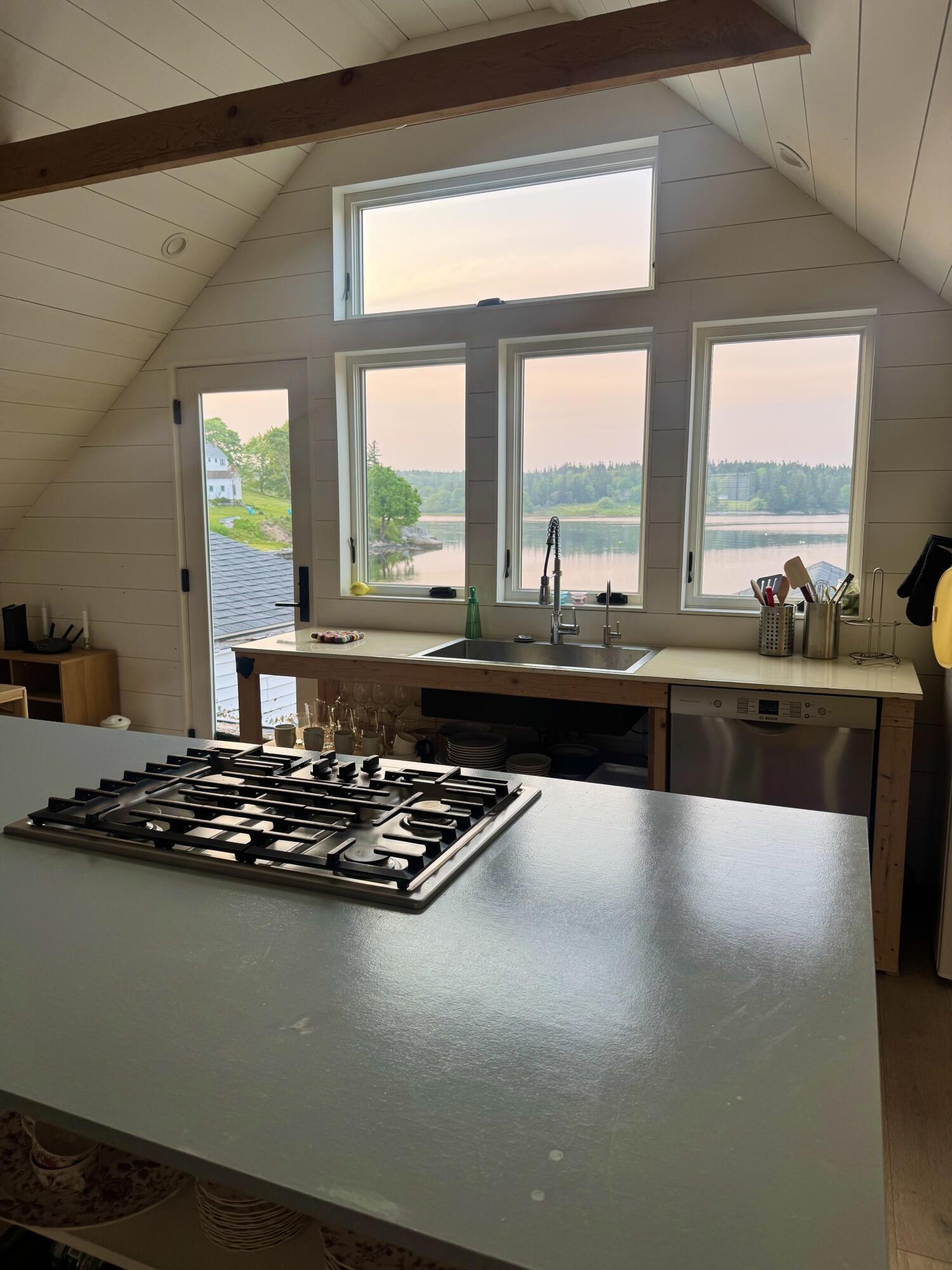 26 W Main Street Vinalhaven ME 04863