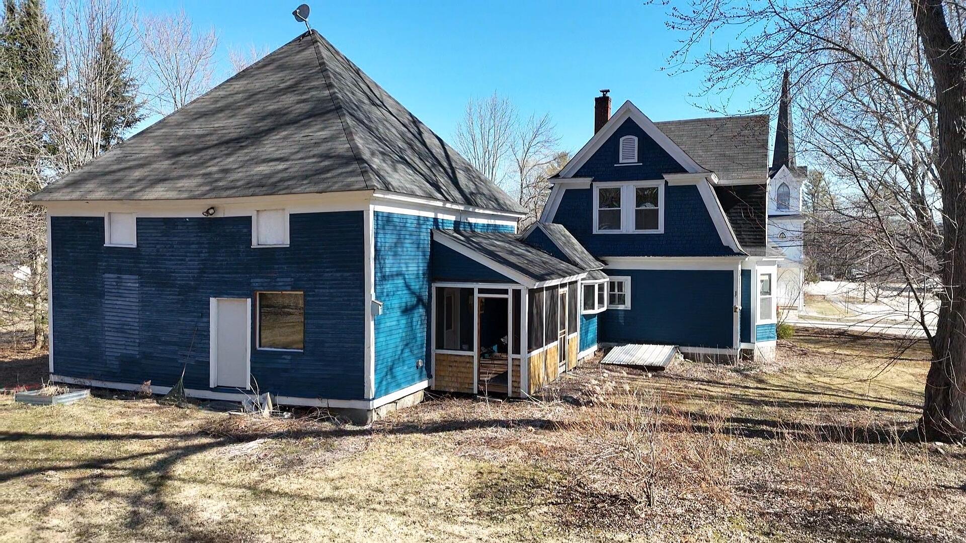 27 Turner Street Buckfield ME 04220