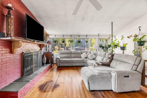 9 Green Street Sanford ME 04083