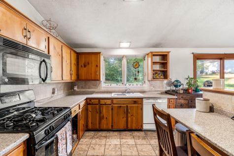 9 Green Street Sanford ME 04083