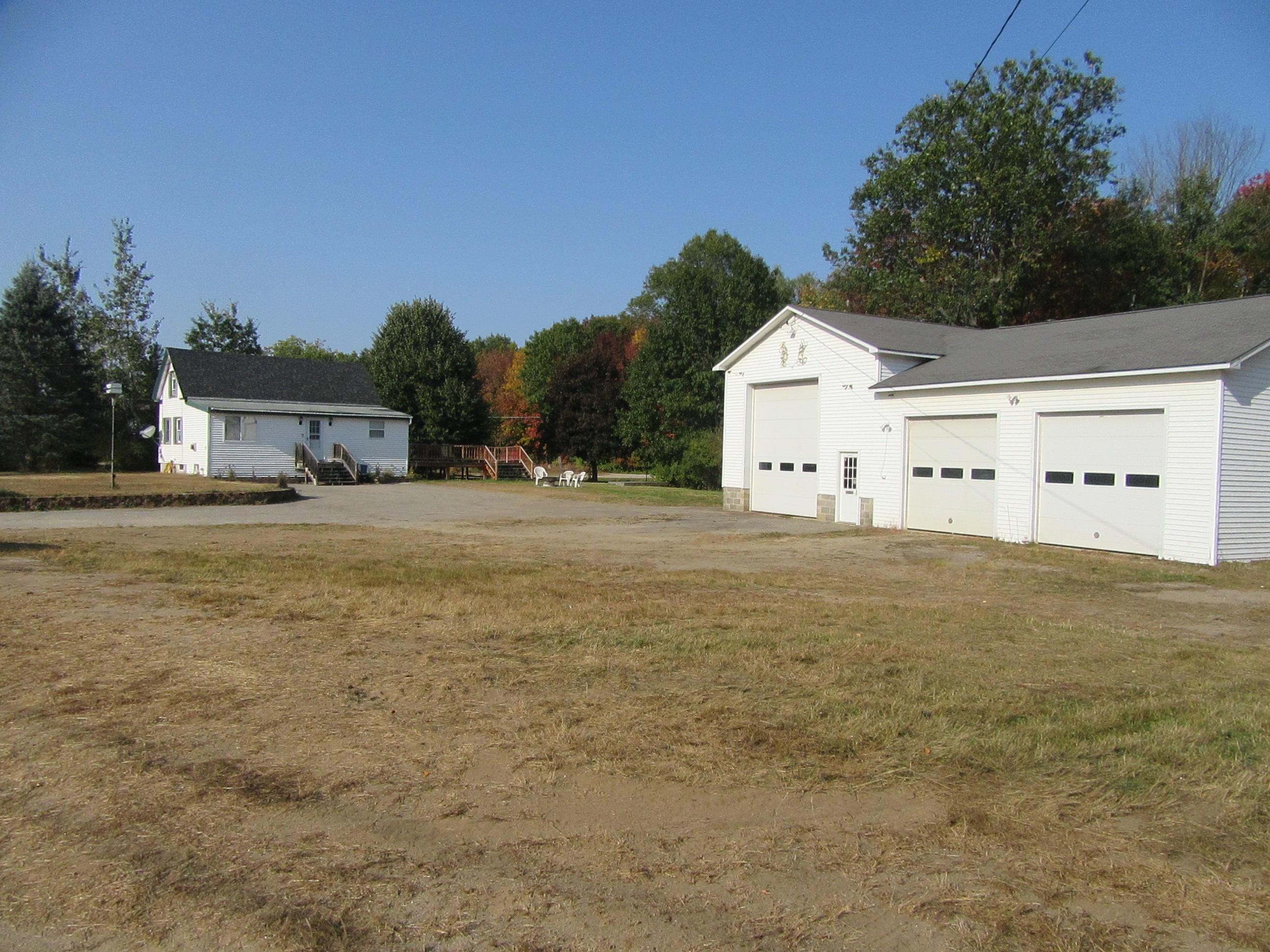 12 Dean Drive Oxford ME 04270
