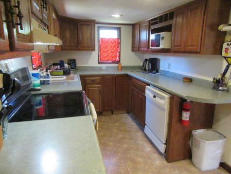 12 Dean Drive Oxford ME 04270