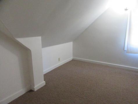 12 Dean Drive Oxford ME 04270