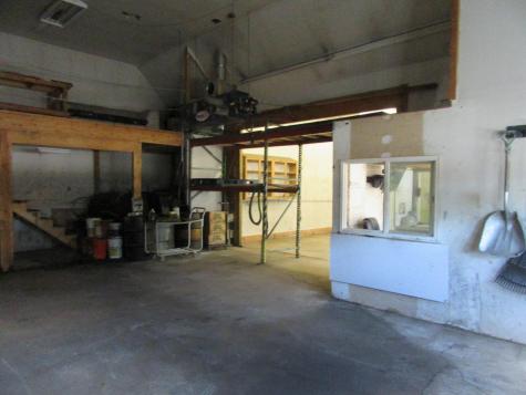12 Dean Drive Oxford ME 04270