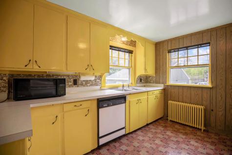 94 Narragansett Street Gorham ME 04038