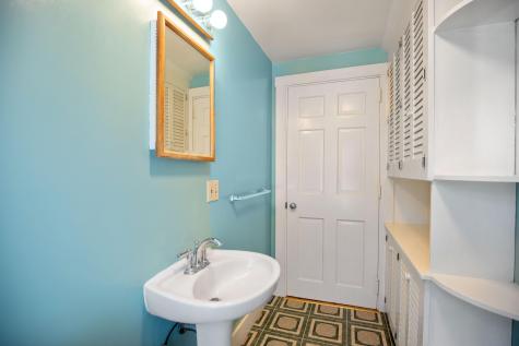 94 Narragansett Street Gorham ME 04038