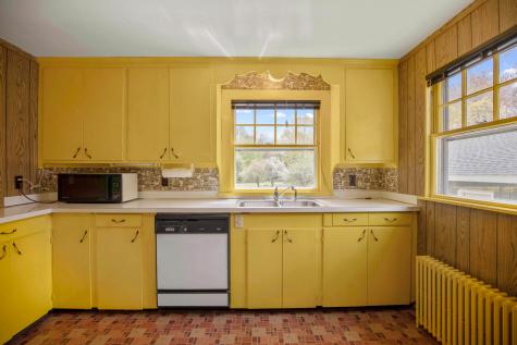 94 Narragansett Street Gorham ME 04038