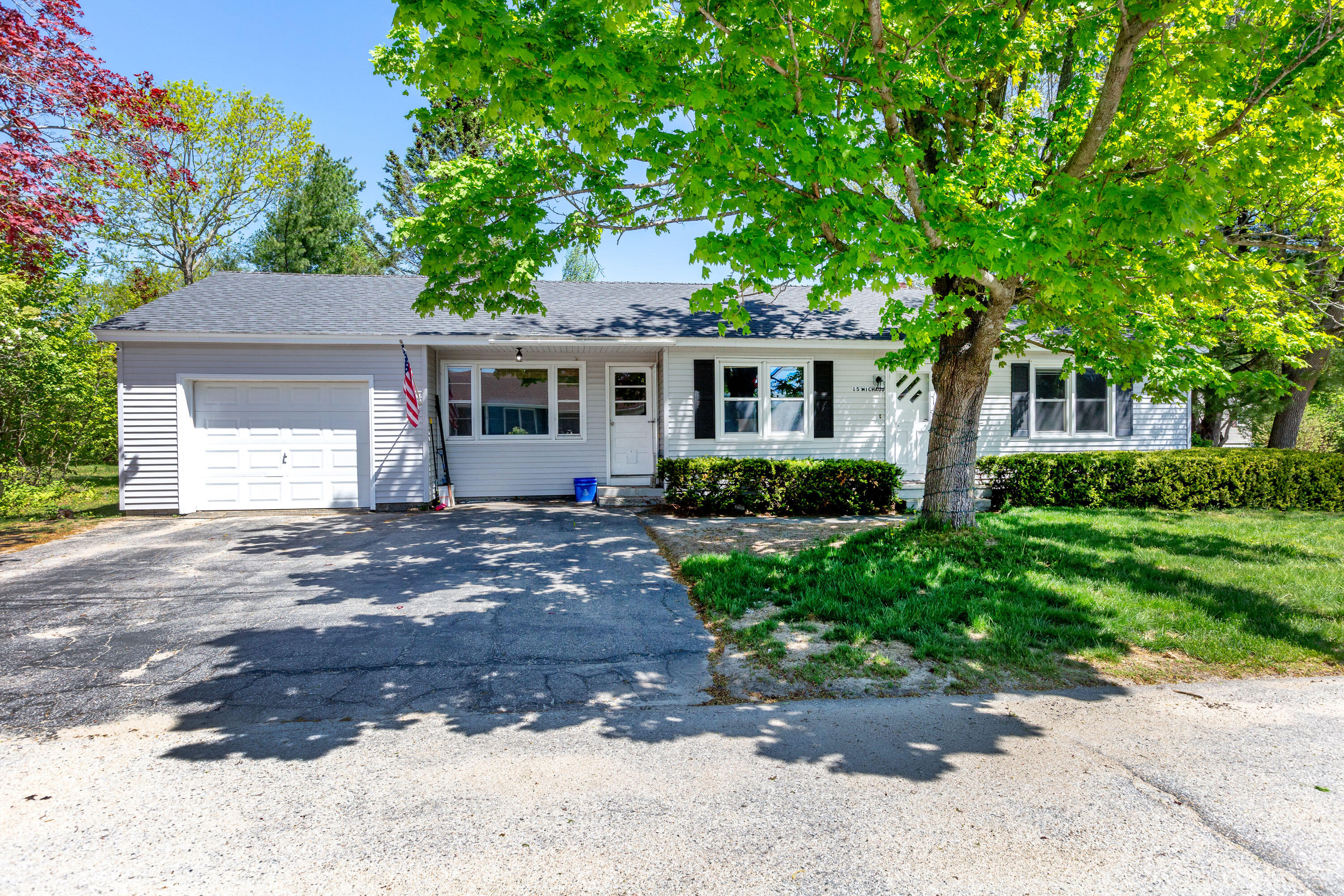 15 Michaud Avenue Lewiston ME 04240