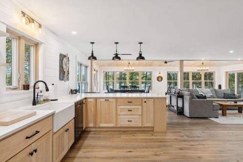 90 Macomber Road Readfield ME 04355