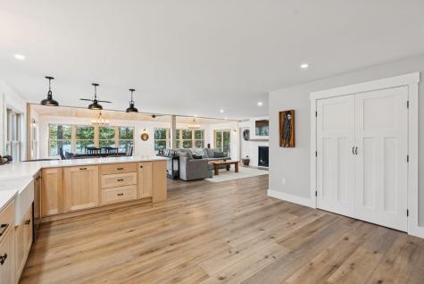 90 Macomber Road Readfield ME 04355