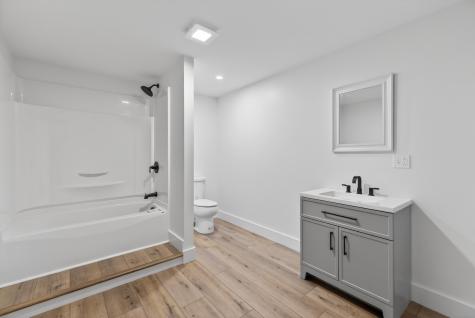 90 Macomber Road Readfield ME 04355