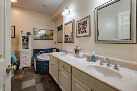 123 Roaring Brook Road Portland ME 04103