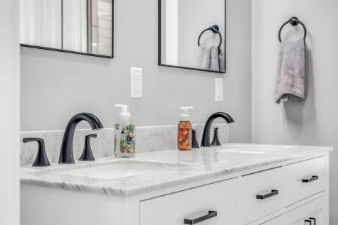 81 Fowler Road Hampden ME 04444