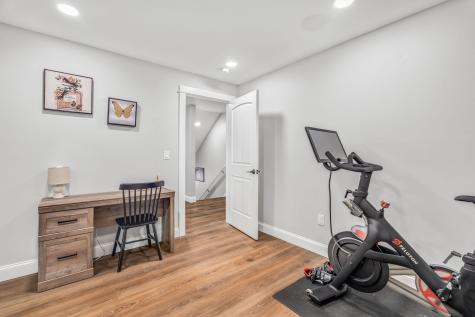 81 Fowler Road Hampden ME 04444