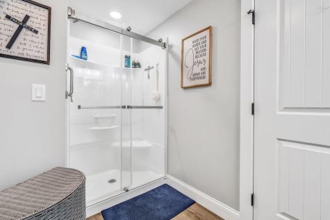 81 Fowler Road Hampden ME 04444