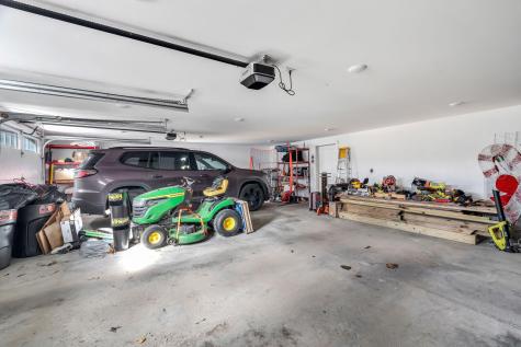 81 Fowler Road Hampden ME 04444