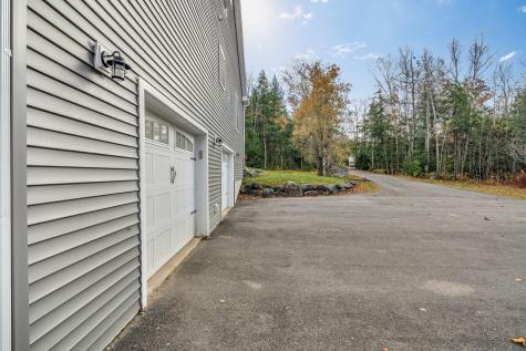 81 Fowler Road Hampden ME 04444