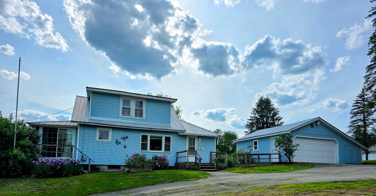 17 Lincoln Street Brownville ME 04414