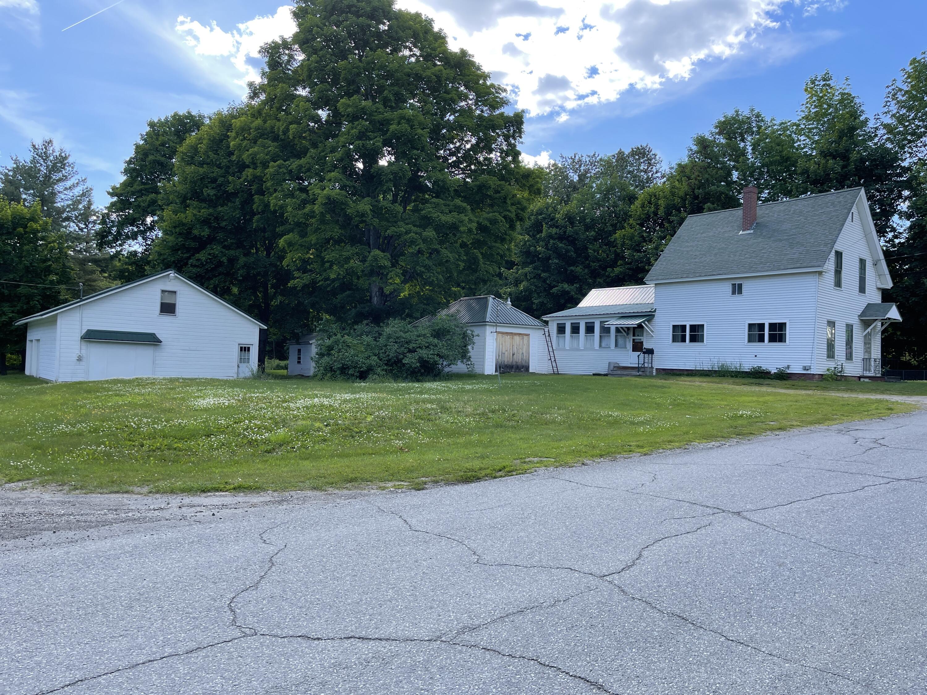17 Lincoln Street Dexter ME 04930