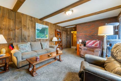 30 Plains Road Poland ME 04274
