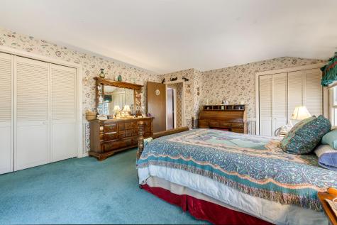30 Plains Road Poland ME 04274