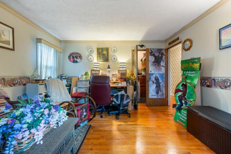 30 Plains Road Poland ME 04274