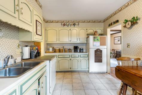 30 Plains Road Poland ME 04274