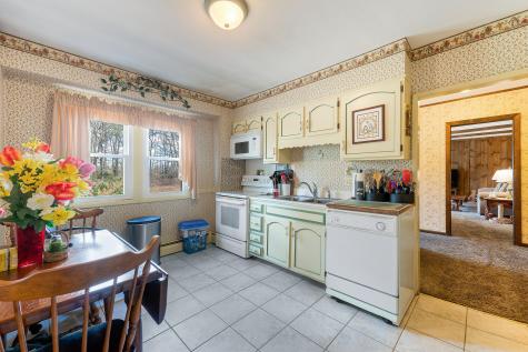 30 Plains Road Poland ME 04274