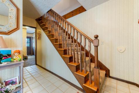 30 Plains Road Poland ME 04274