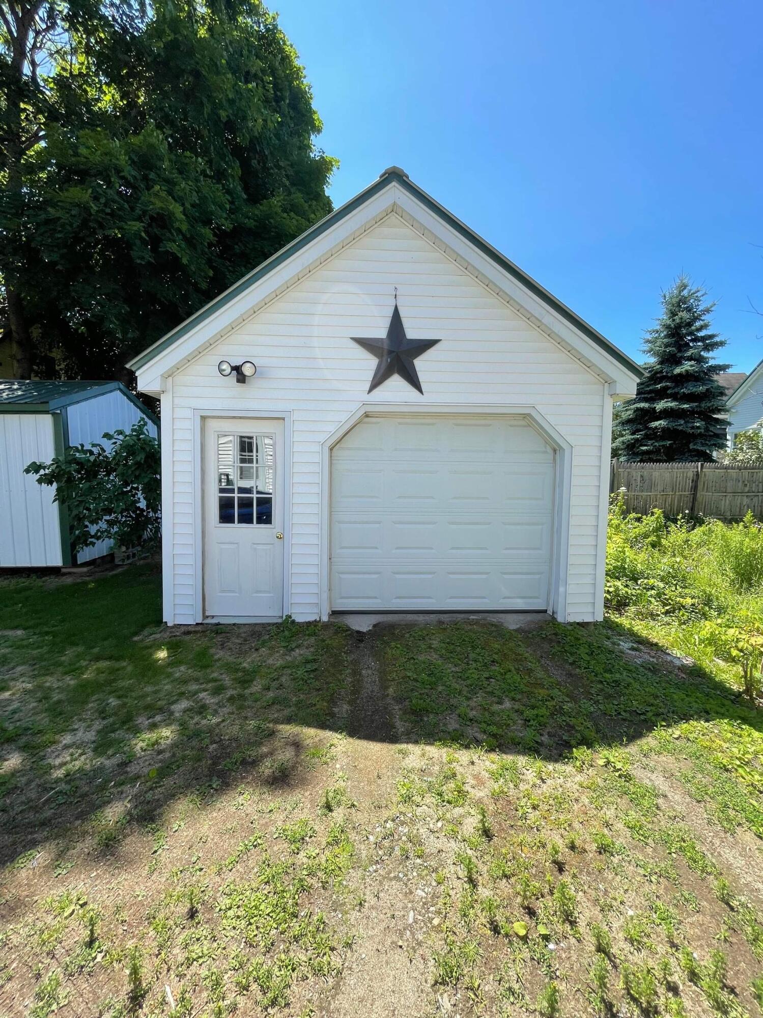 46 Central Street Millinocket ME 04462