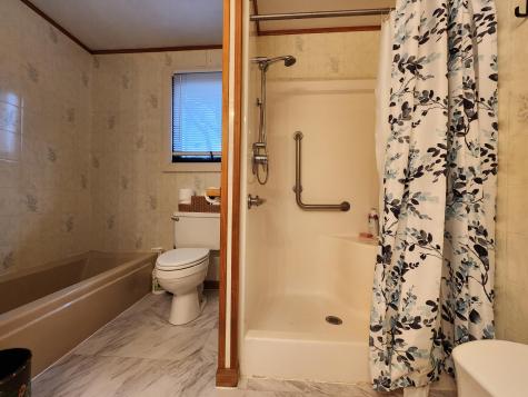 571 Eastern Avenue Augusta ME 04330