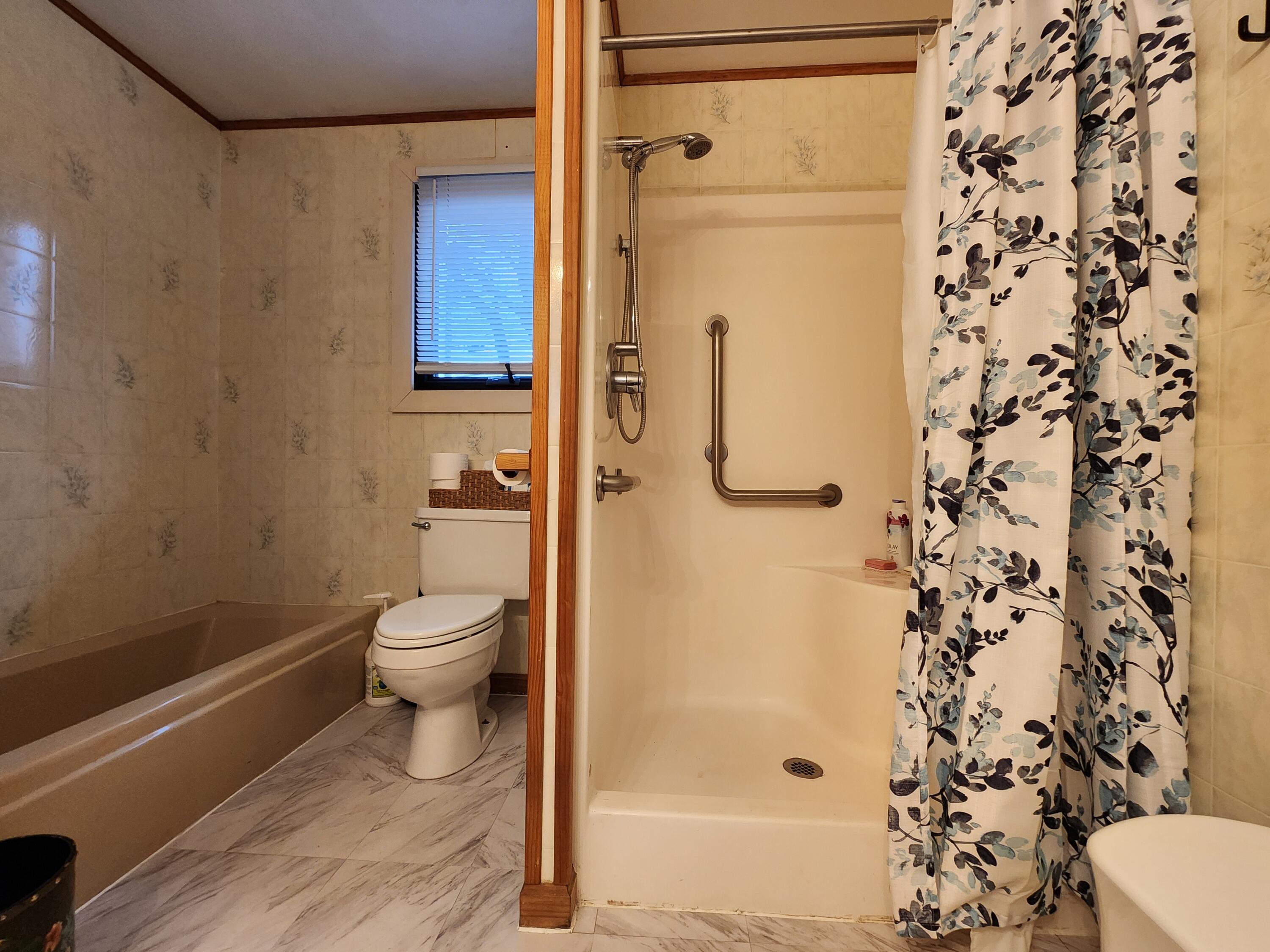 571 Eastern Avenue Augusta ME 04330