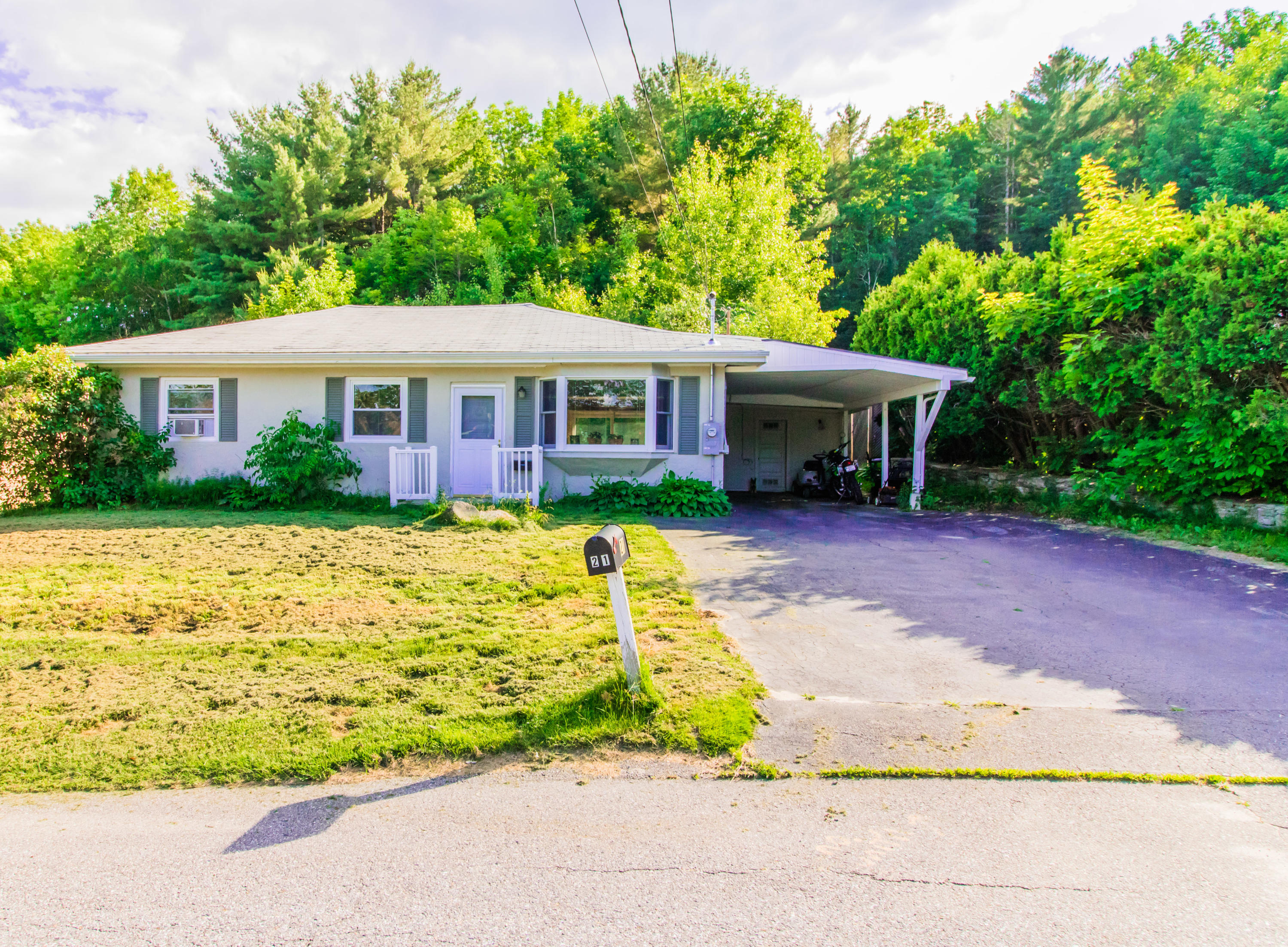 21 Rachel Boulevard Lewiston ME 04240