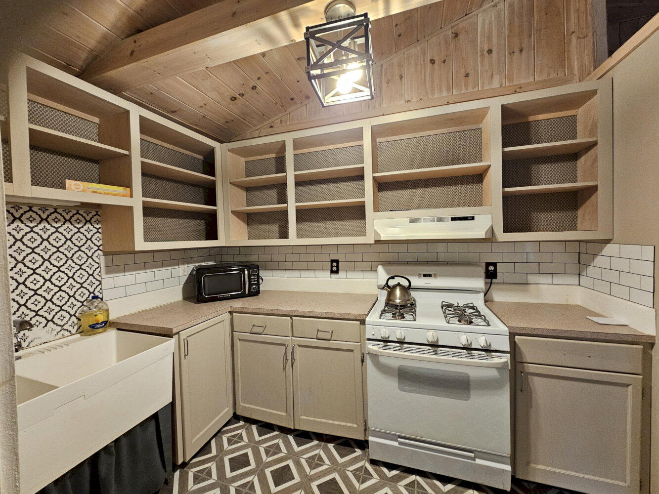 40 Peeks Hill Road Athens ME 04912
