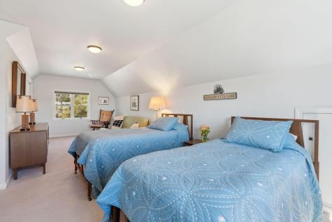 121 Old Pennellville Road Brunswick ME 04011