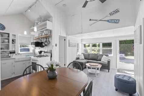 4 Richmond Street York ME 03909