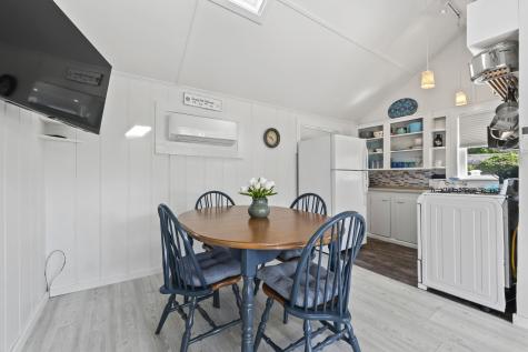 4 Richmond Street York ME 03909