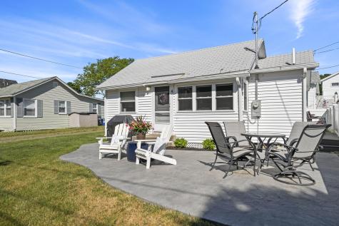 4 Richmond Street York ME 03909