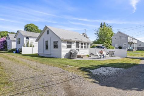 4 Richmond Street York ME 03909