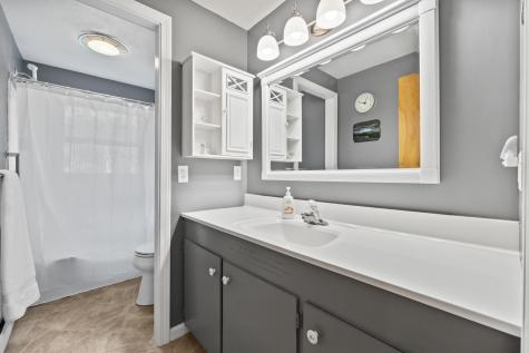 122 South Freeport Road Freeport ME 04032