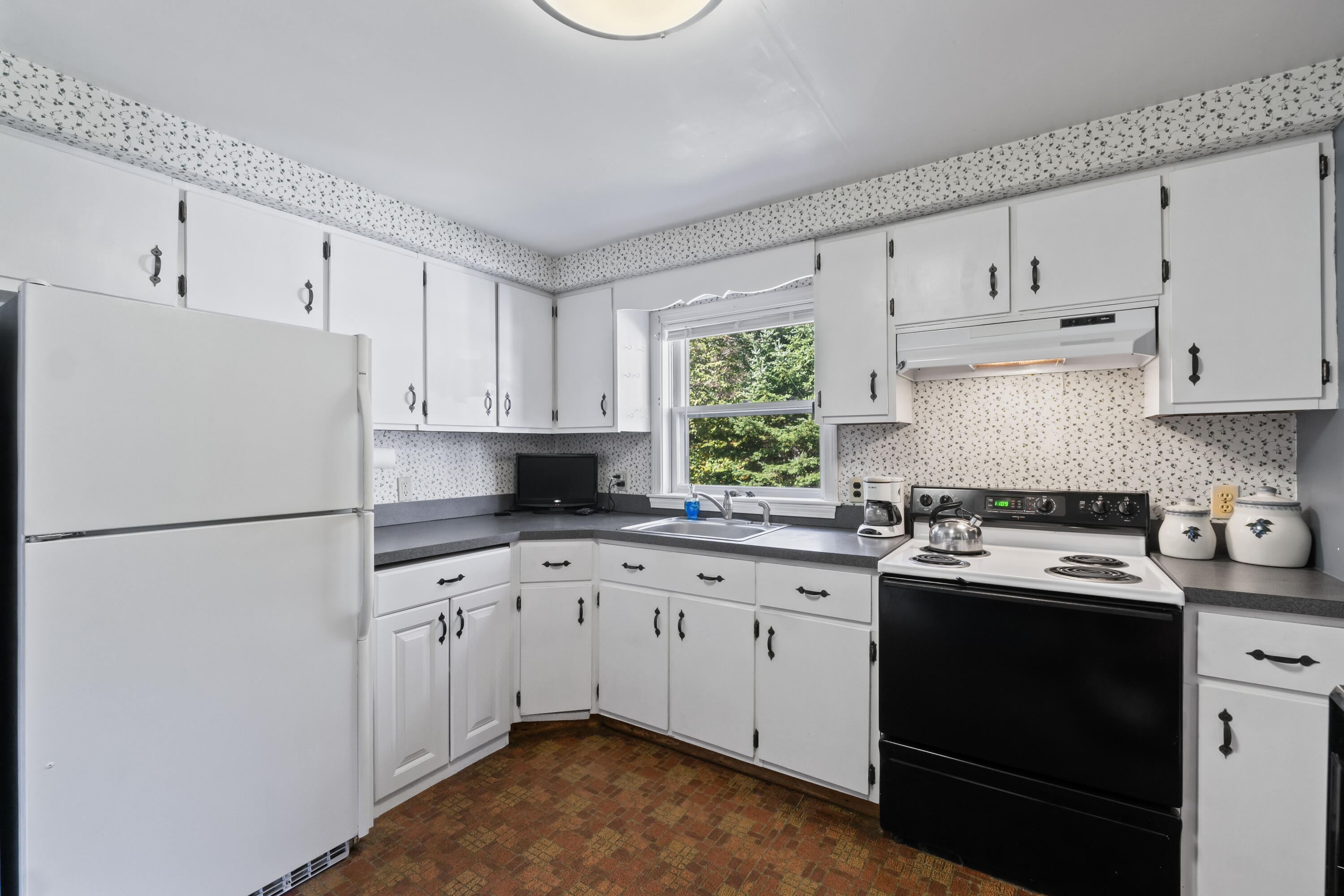 122 South Freeport Road Freeport ME 04032