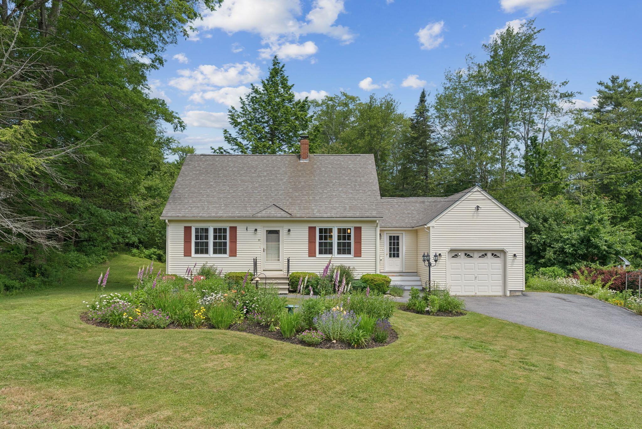 21 Arrowhead Drive Brunswick ME 04011