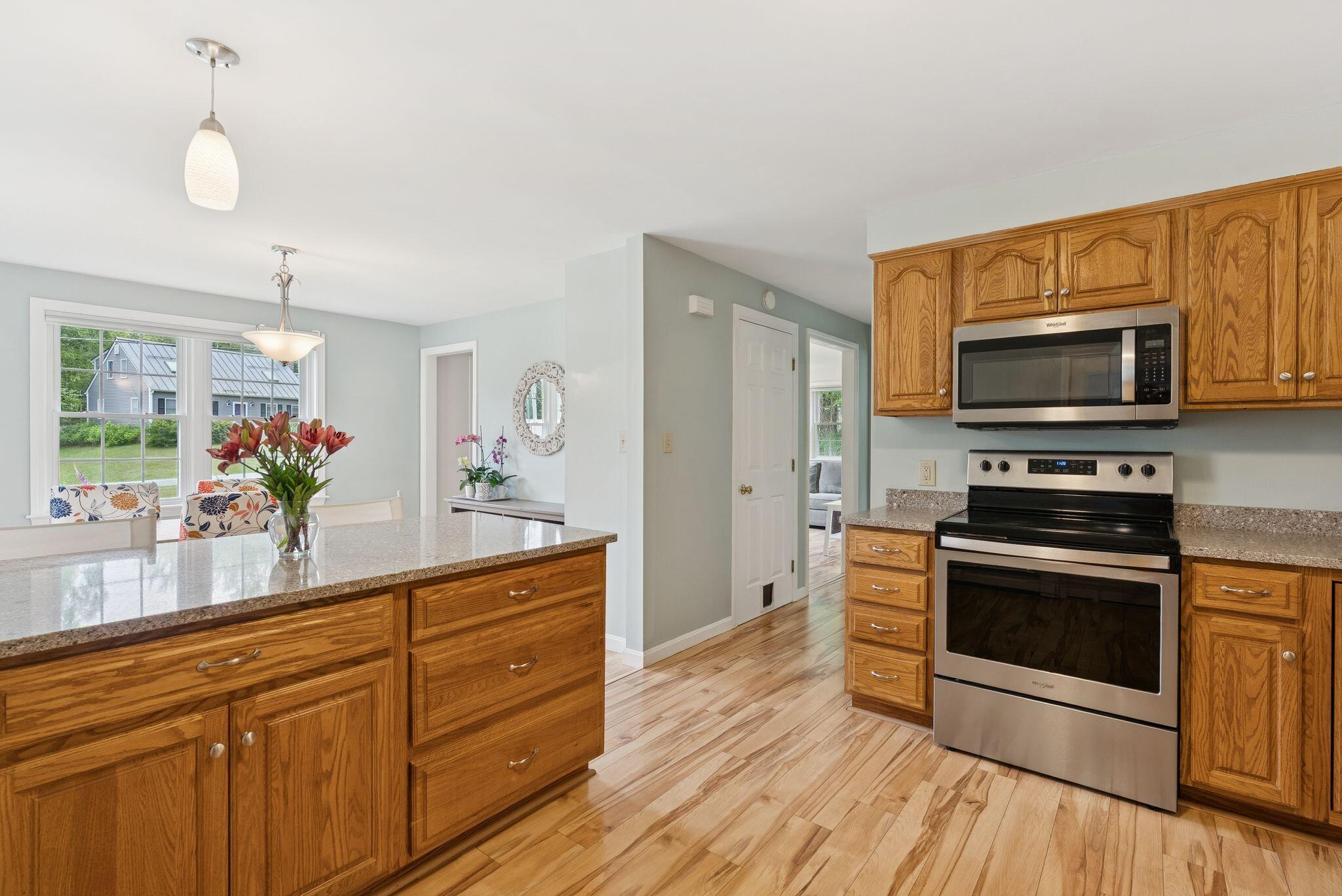 21 Arrowhead Drive Brunswick ME 04011