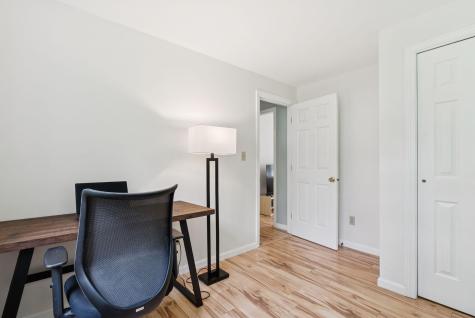 21 Arrowhead Drive Brunswick ME 04011