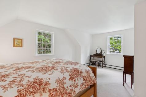 21 Arrowhead Drive Brunswick ME 04011